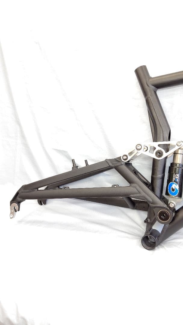 【倉庫整理】BEONE HORNET PLUS